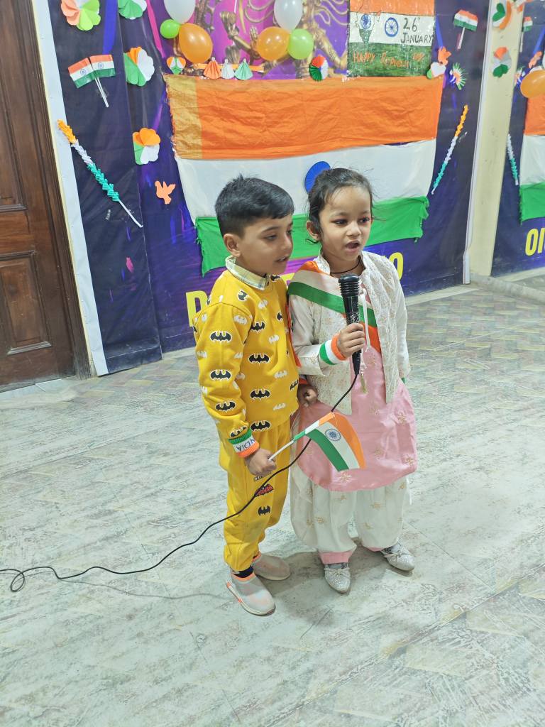 Young learners at an SCES learning centre in Mehrauli, Delhi, building their reading skills